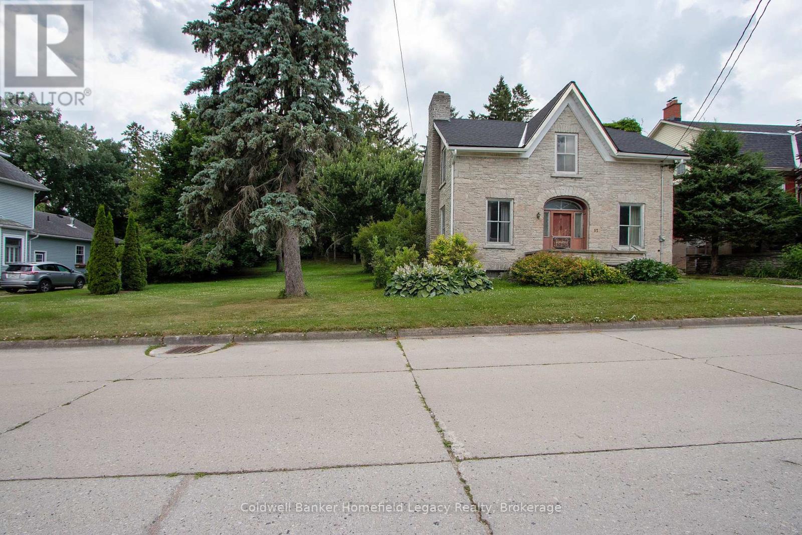 52 Ontario Street S, St. Marys, Ontario  N4X 1B4 - Photo 4 - X12275926