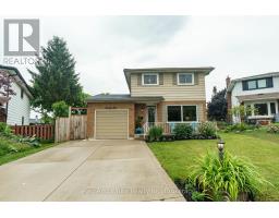 25 FOREST GLEN COURT, Kitchener, Ontario