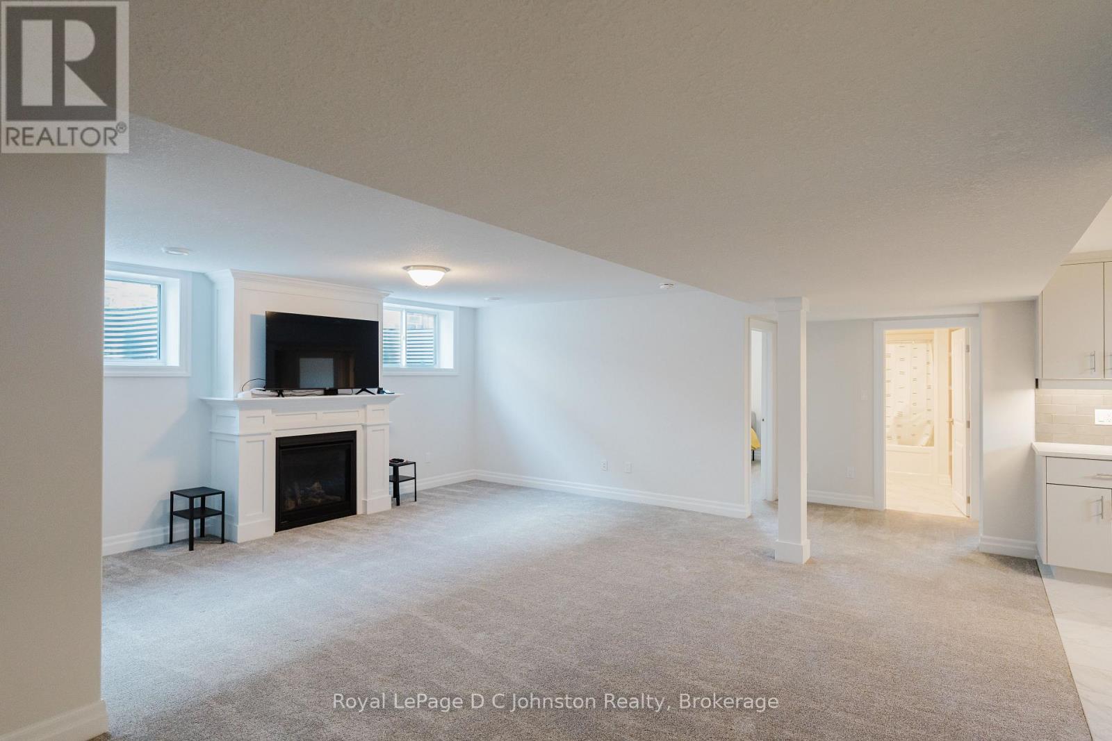400 Mary Rose Avenue, Saugeen Shores, Ontario  N0H 2C3 - Photo 25 - X12276233