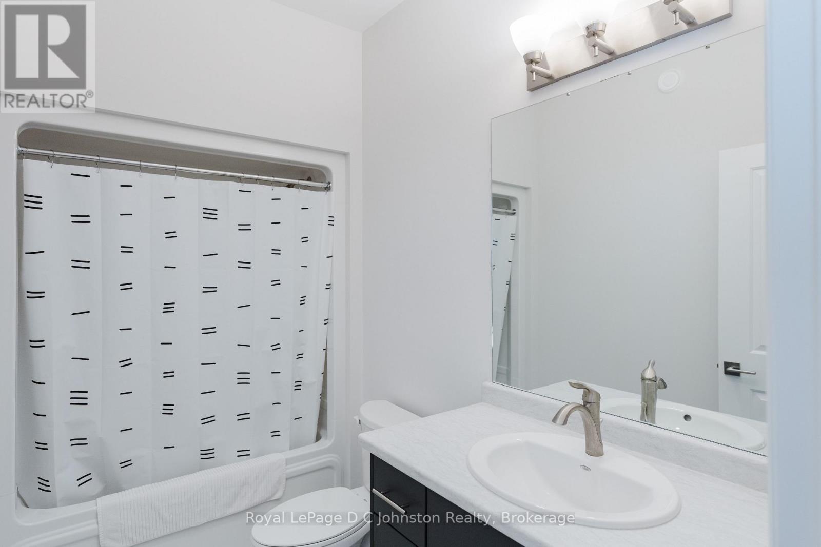 #1 & #2 - 400 Mary Rose Avenue, Saugeen Shores, Ontario  N0H 2C3 - Photo 5 - X12276290