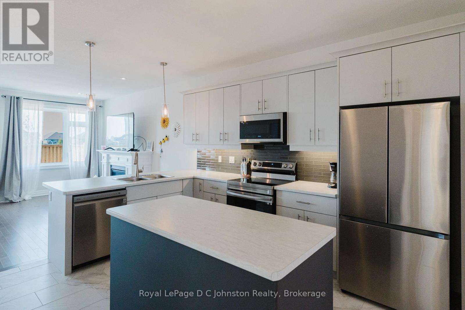 #1 & #2 - 400 Mary Rose Avenue, Saugeen Shores, Ontario  N0H 2C3 - Photo 8 - X12276290