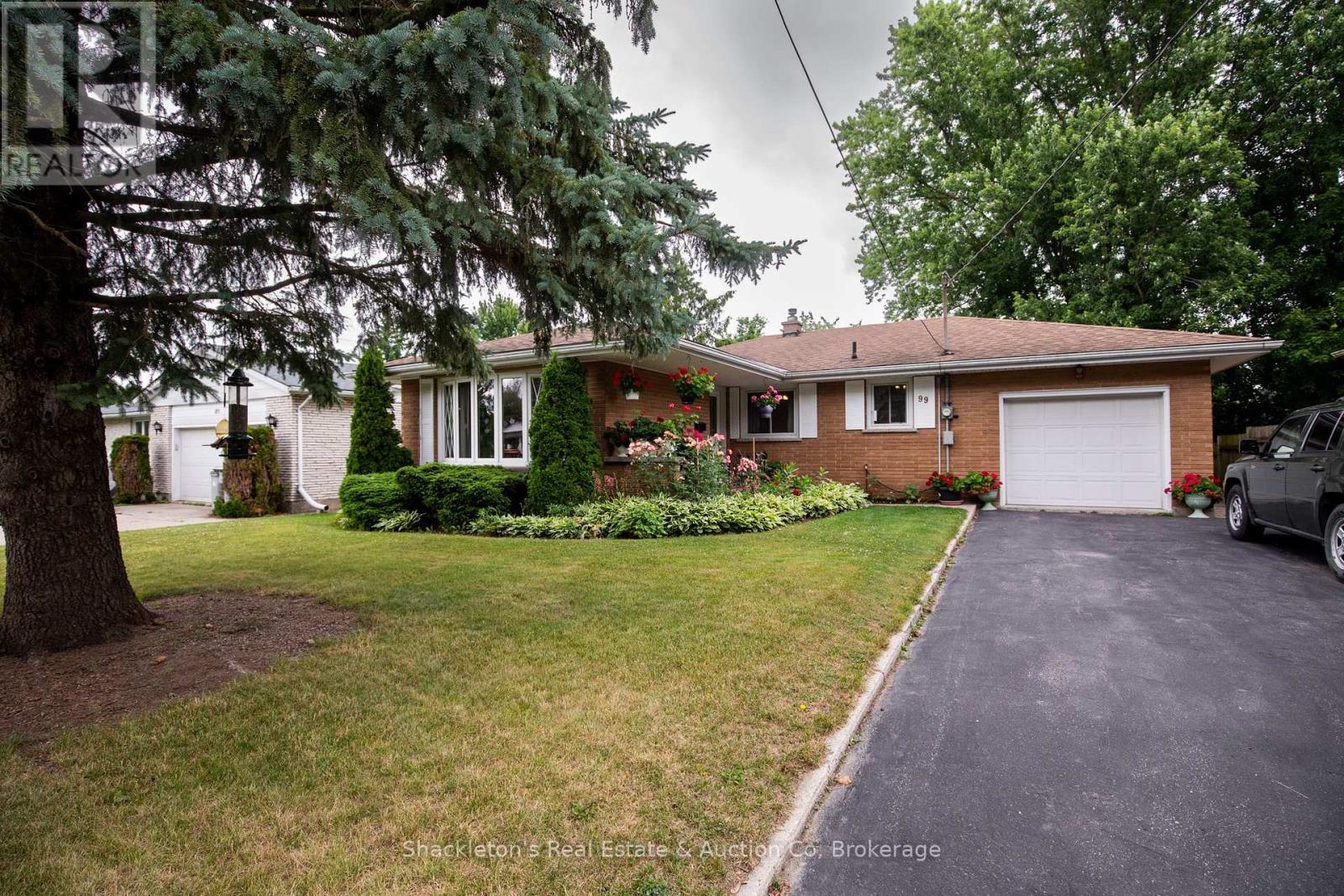 99 INGERSOLL STREET, St. Marys, Ontario