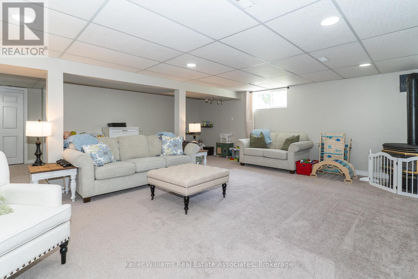 220 Alexander Street, Gravenhurst, Ontario  P1P 1A6 - Photo 23 - X12276481
