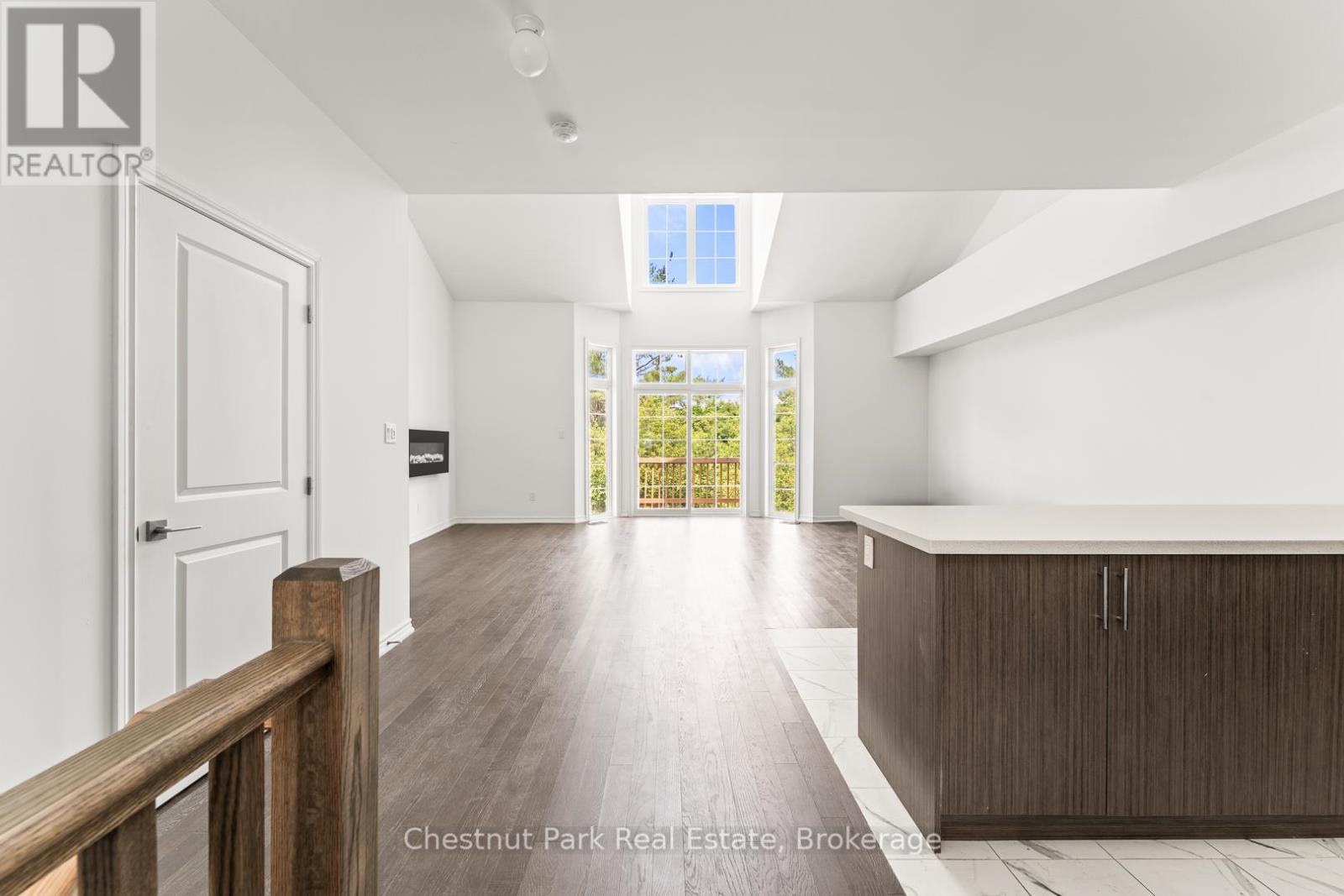 6 Turnberry Court, Bracebridge, Ontario  P1L 0N5 - Photo 3 - X12276568