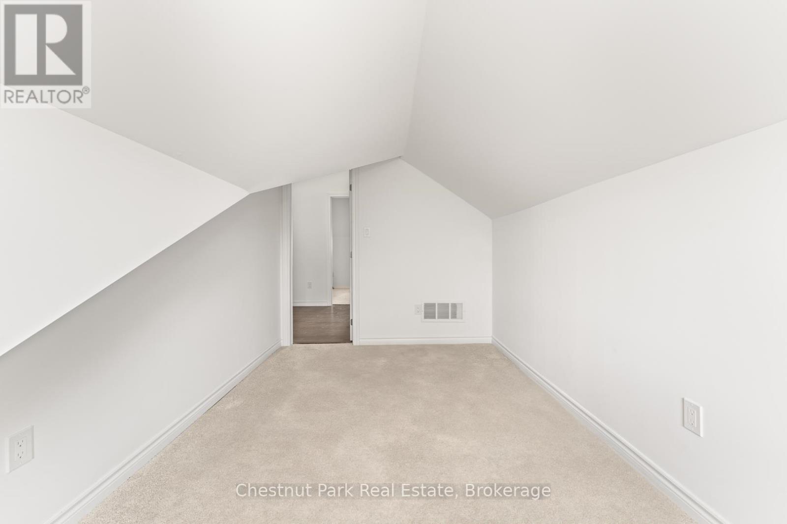 6 Turnberry Court, Bracebridge, Ontario  P1L 0N5 - Photo 32 - X12276568