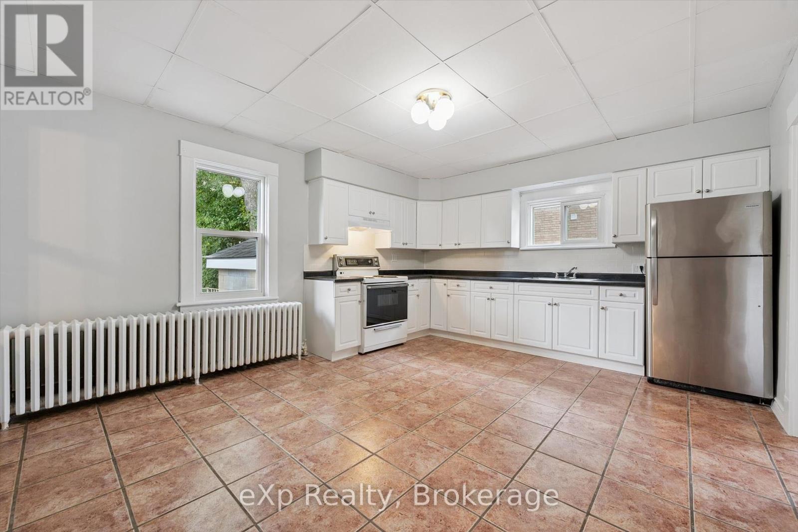 120 Johnston Street, Guelph, Ontario  N1E 5T8 - Photo 11 - X12276627