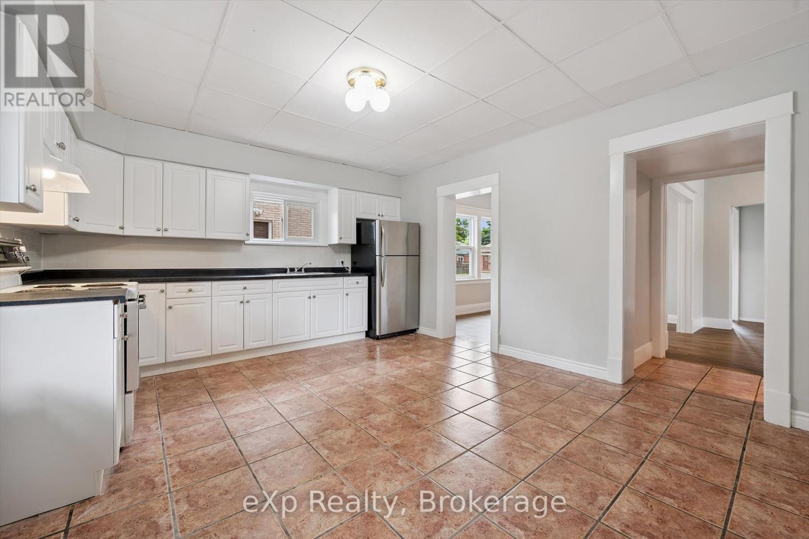120 Johnston Street, Guelph, Ontario  N1E 5T8 - Photo 12 - X12276627