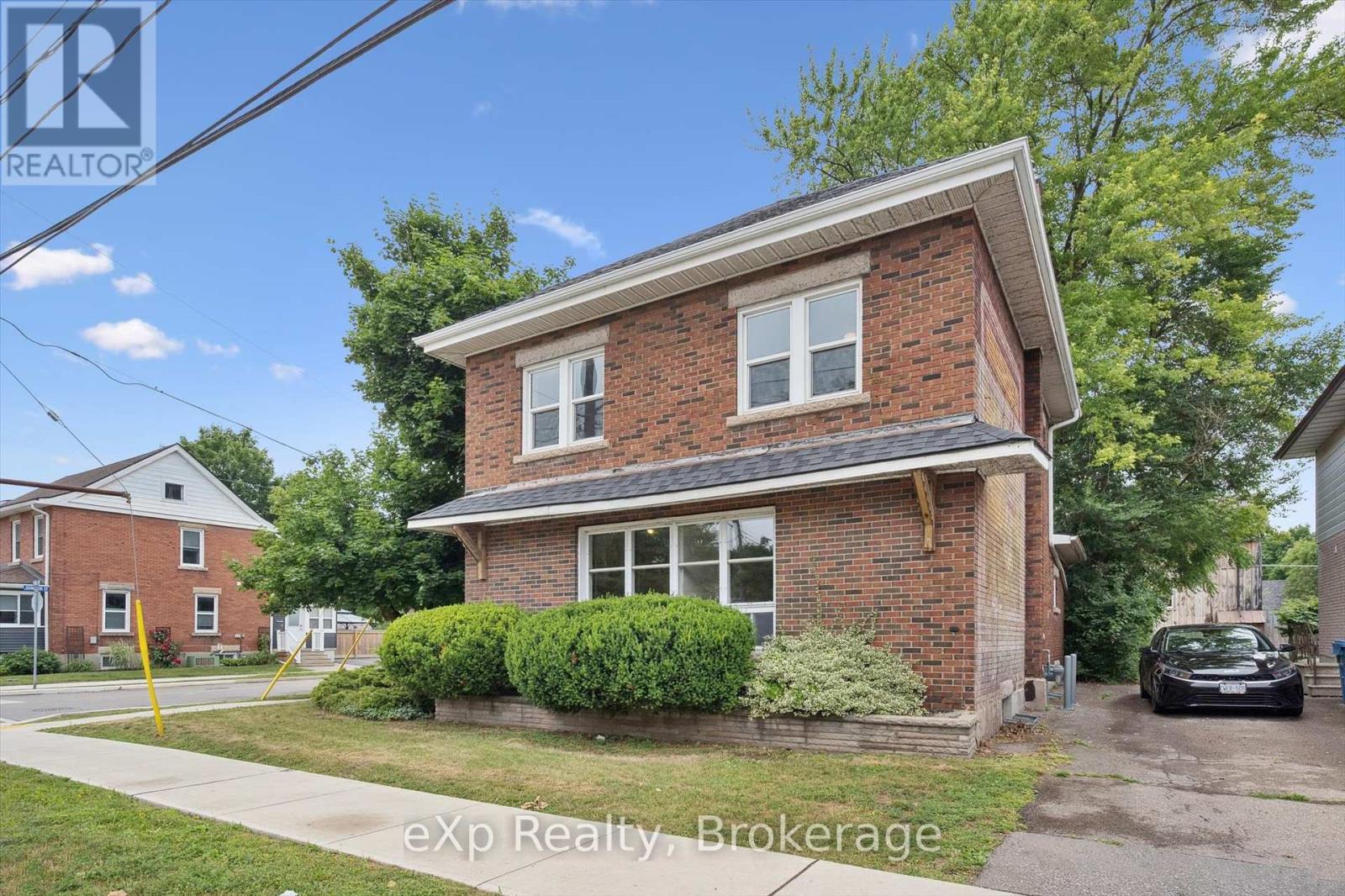 120 Johnston Street, Guelph, Ontario  N1E 5T8 - Photo 2 - X12276627