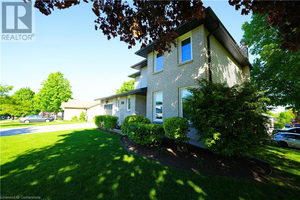 204 QUINTE Court, Kitchener, Ontario