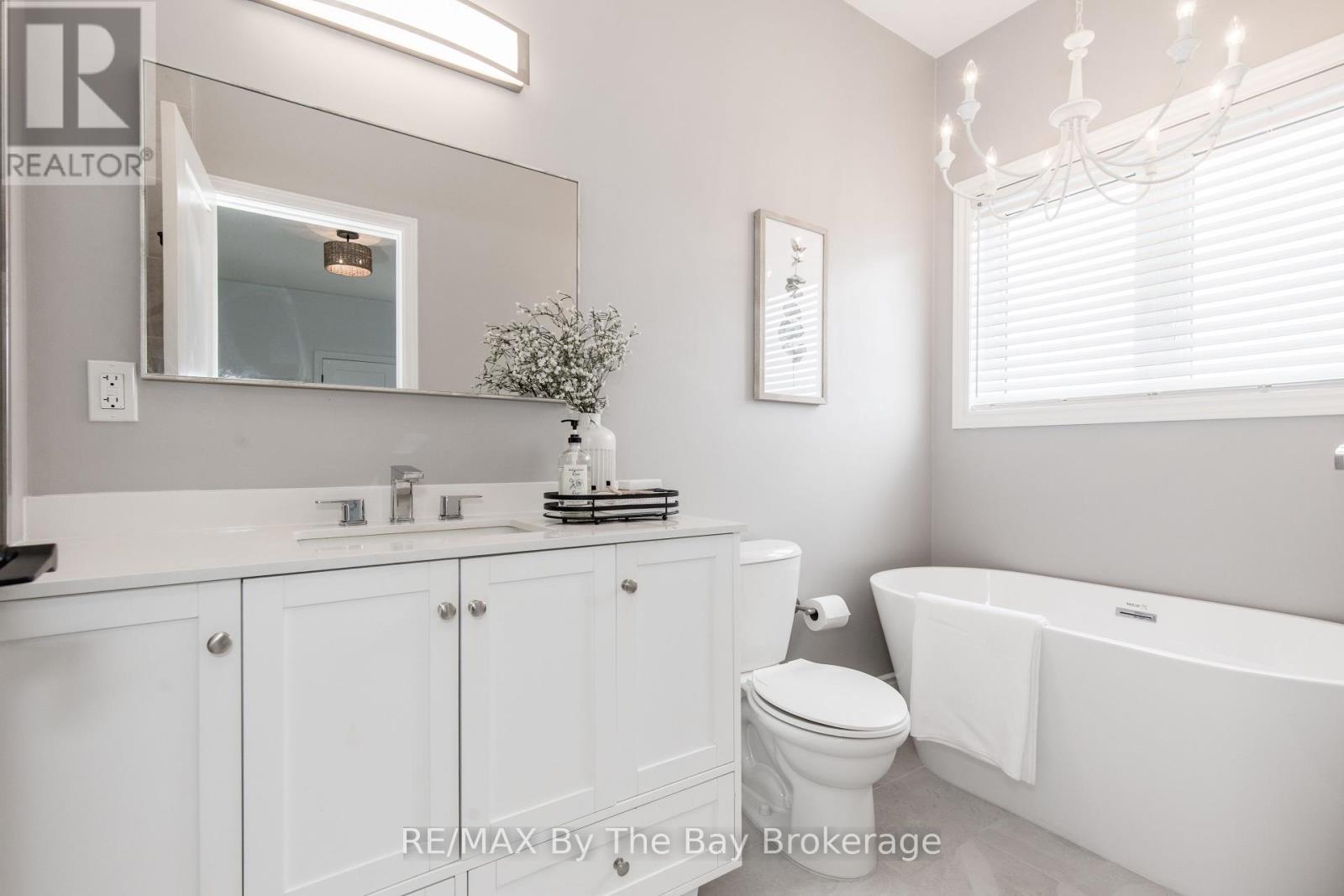 11 Basswood Drive, Wasaga Beach, Ontario  L9Z 0A9 - Photo 20 - S12277050