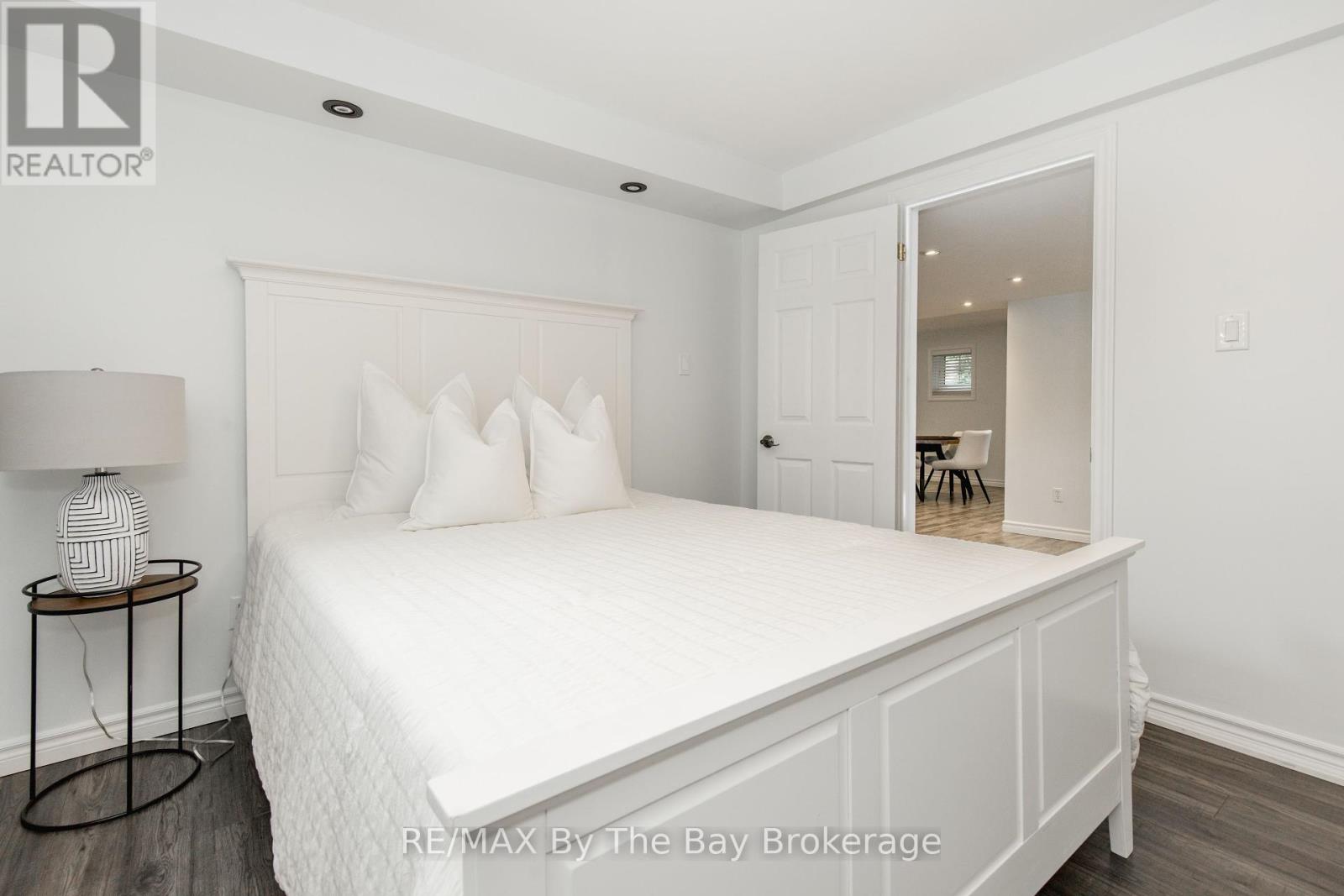 11 Basswood Drive, Wasaga Beach, Ontario  L9Z 0A9 - Photo 30 - S12277050