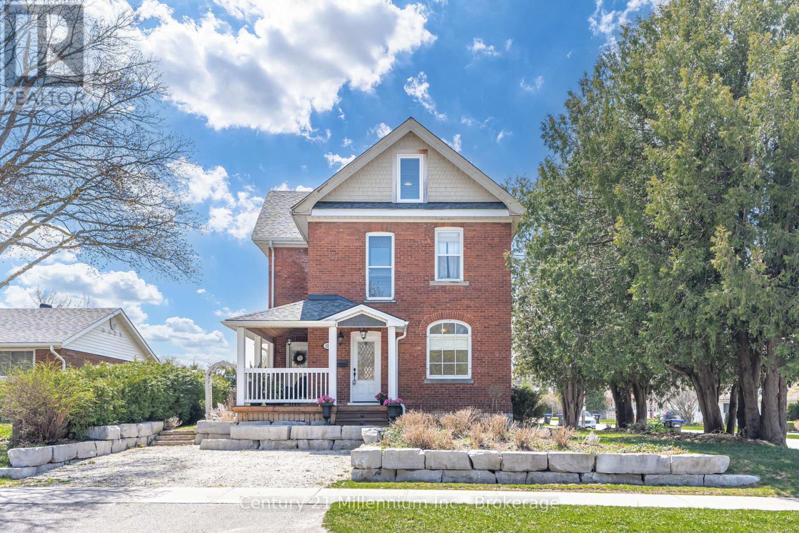 439 Birch Street, Collingwood, Ontario  L9Y 2W4 - Photo 1 - S12277305