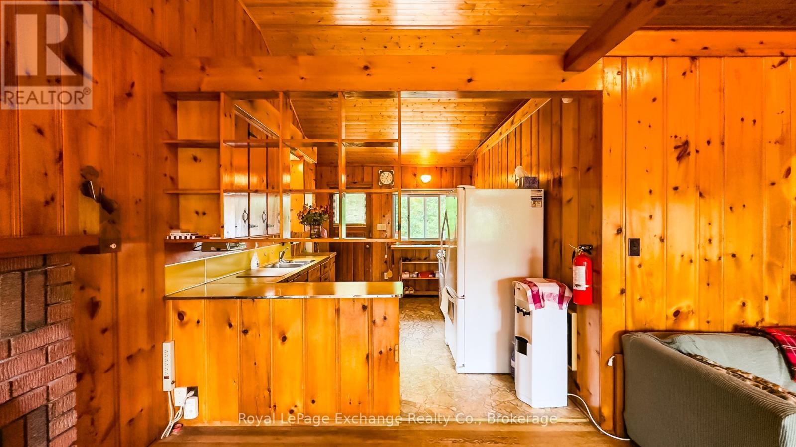 40 Vozka Drive S, Huron-Kinloss, Ontario  N2Z 0B3 - Photo 26 - X12277263