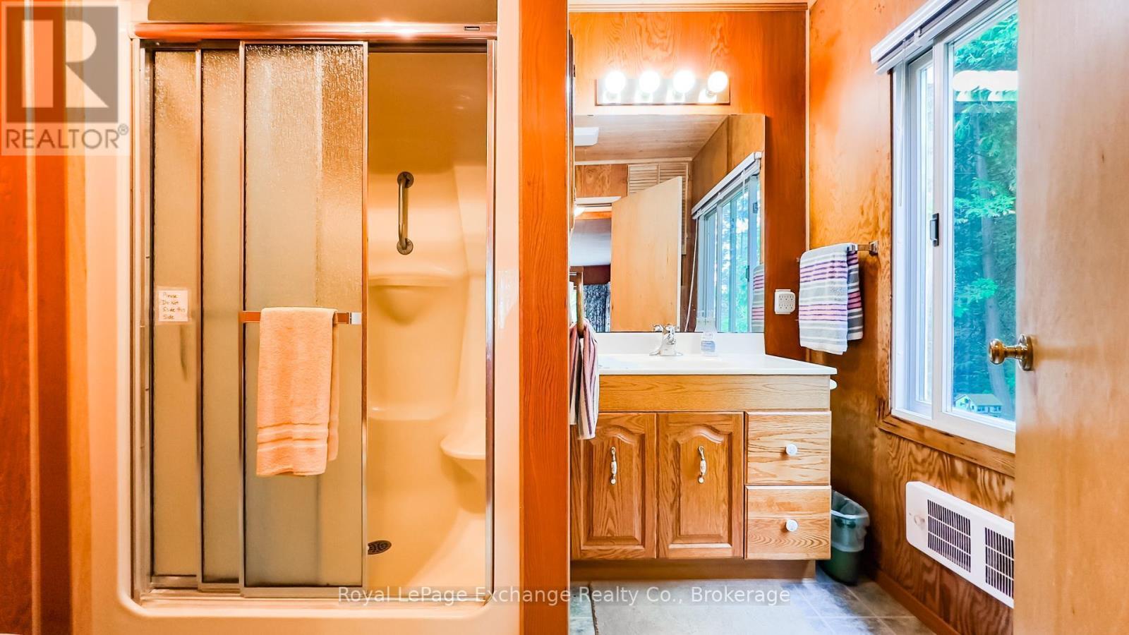 40 Vozka Drive S, Huron-Kinloss, Ontario  N2Z 0B3 - Photo 29 - X12277263