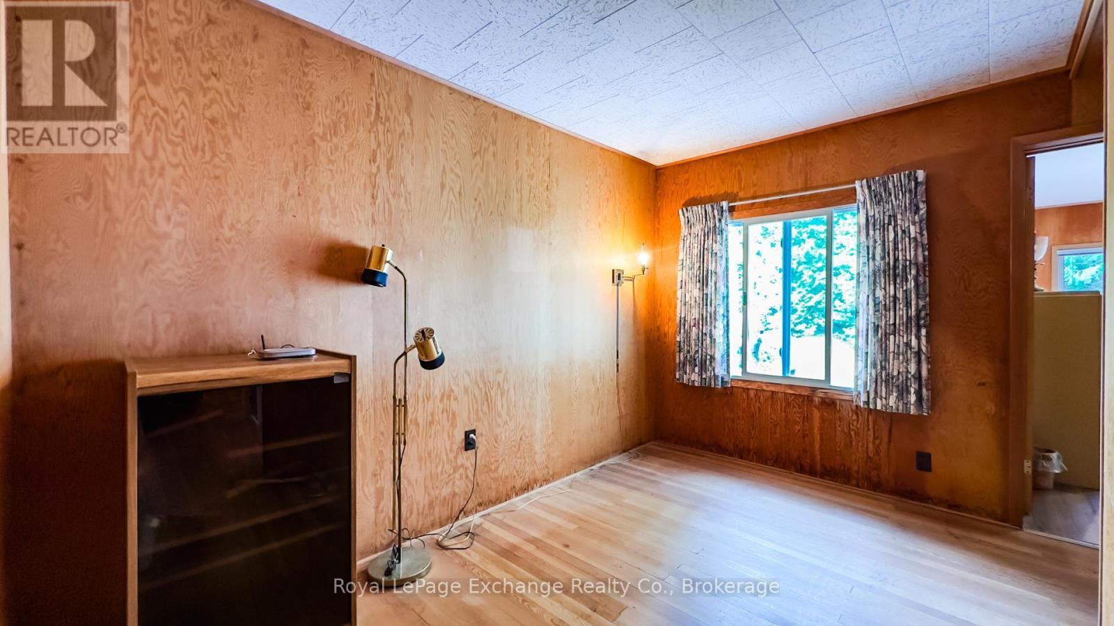 40 Vozka Drive S, Huron-Kinloss, Ontario  N2Z 0B3 - Photo 31 - X12277263