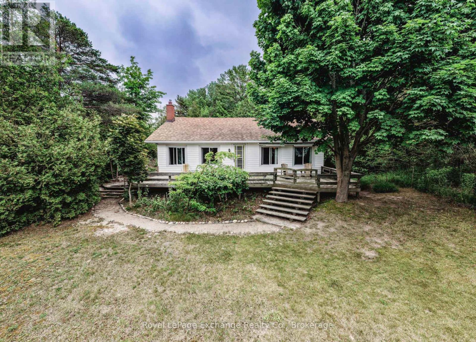 40 Vozka Drive S, Huron-Kinloss, Ontario  N2Z 0B3 - Photo 7 - X12277263