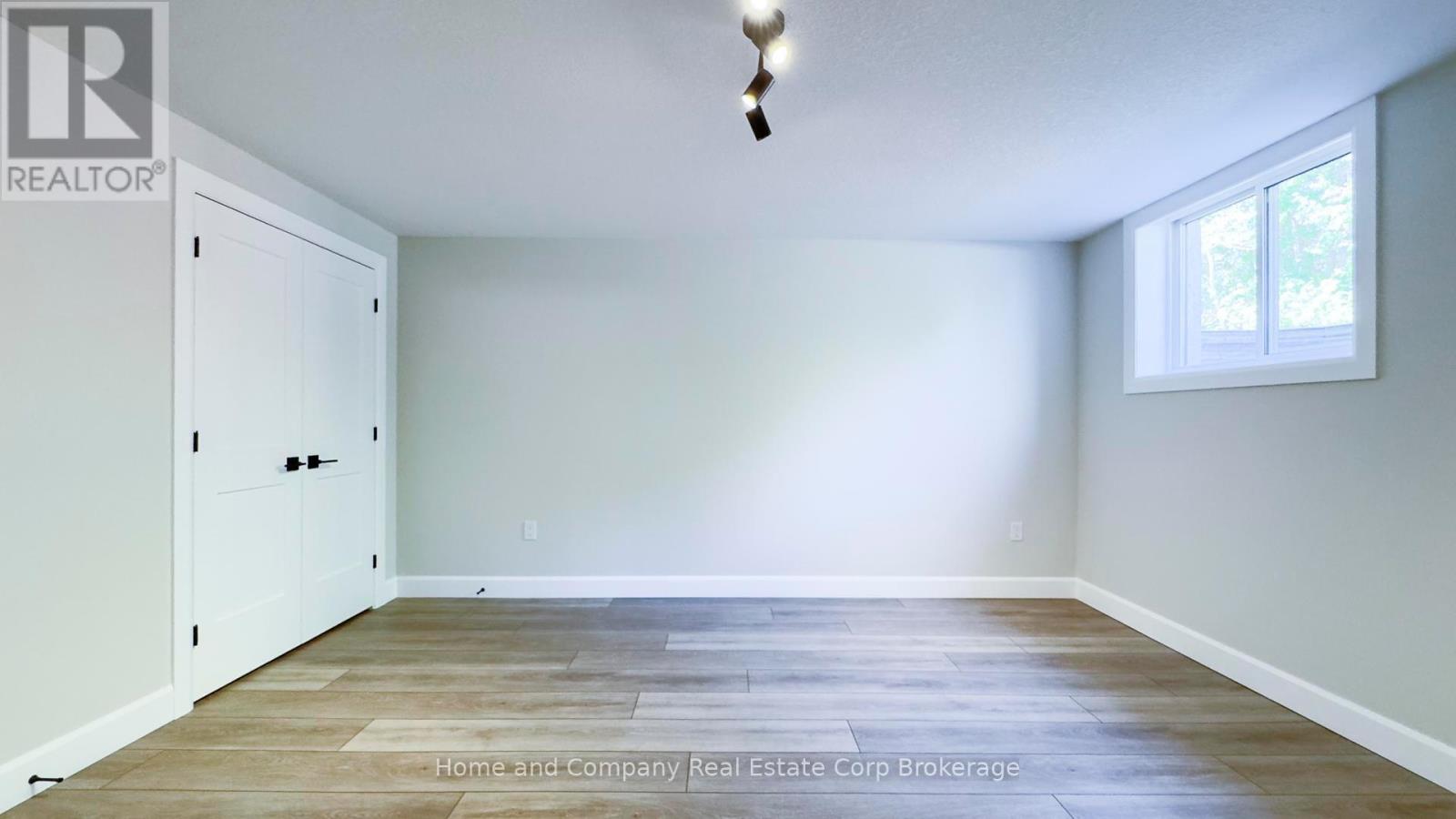 56 Deer Ridge Lane, Bluewater, Ontario  N0M 1G0 - Photo 36 - X12277421