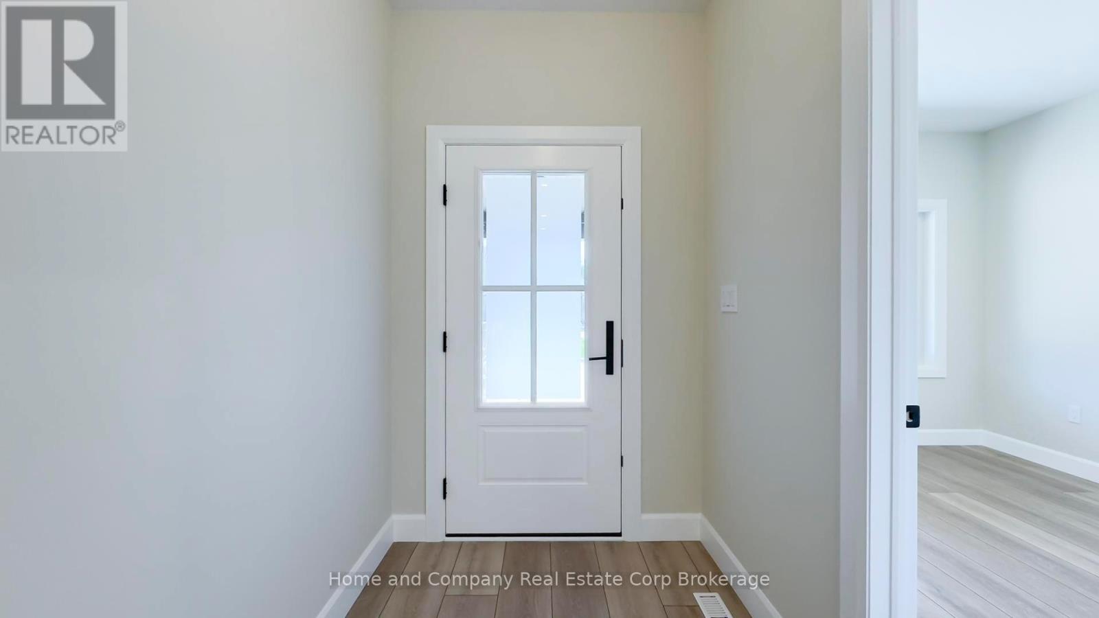 56 Deer Ridge Lane, Bluewater, Ontario  N0M 1G0 - Photo 5 - X12277421