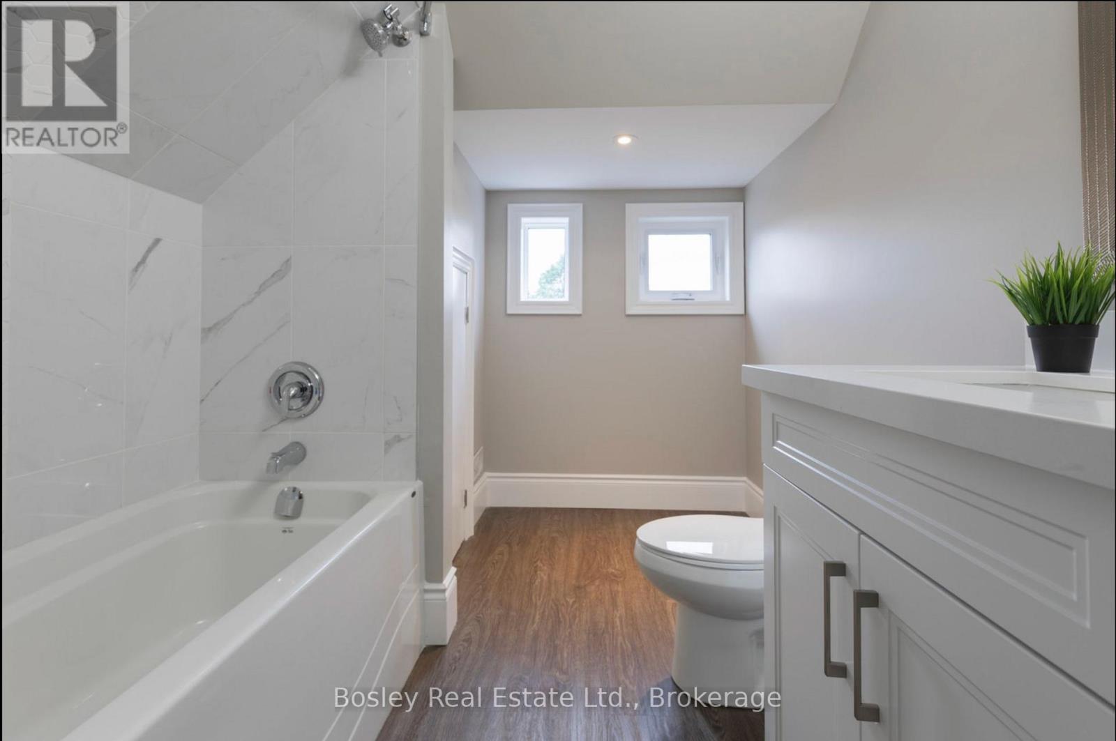 2 - 103 Myrtle Avenue, Hamilton, Ontario  L8M 2G1 - Photo 10 - X12277765