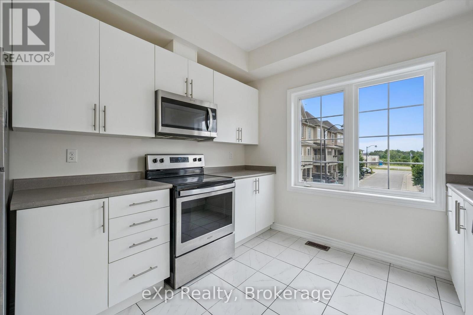 50 - 88 Decorso Drive, Guelph, Ontario  N1L 0A1 - Photo 17 - X12277917
