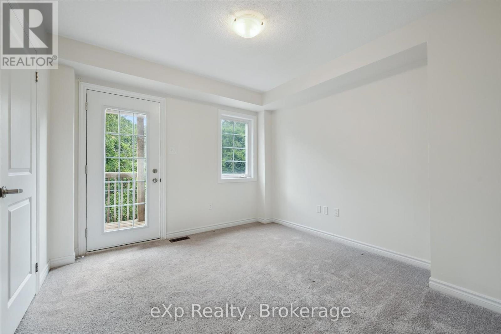 50 - 88 Decorso Drive, Guelph, Ontario  N1L 0A1 - Photo 8 - X12277917