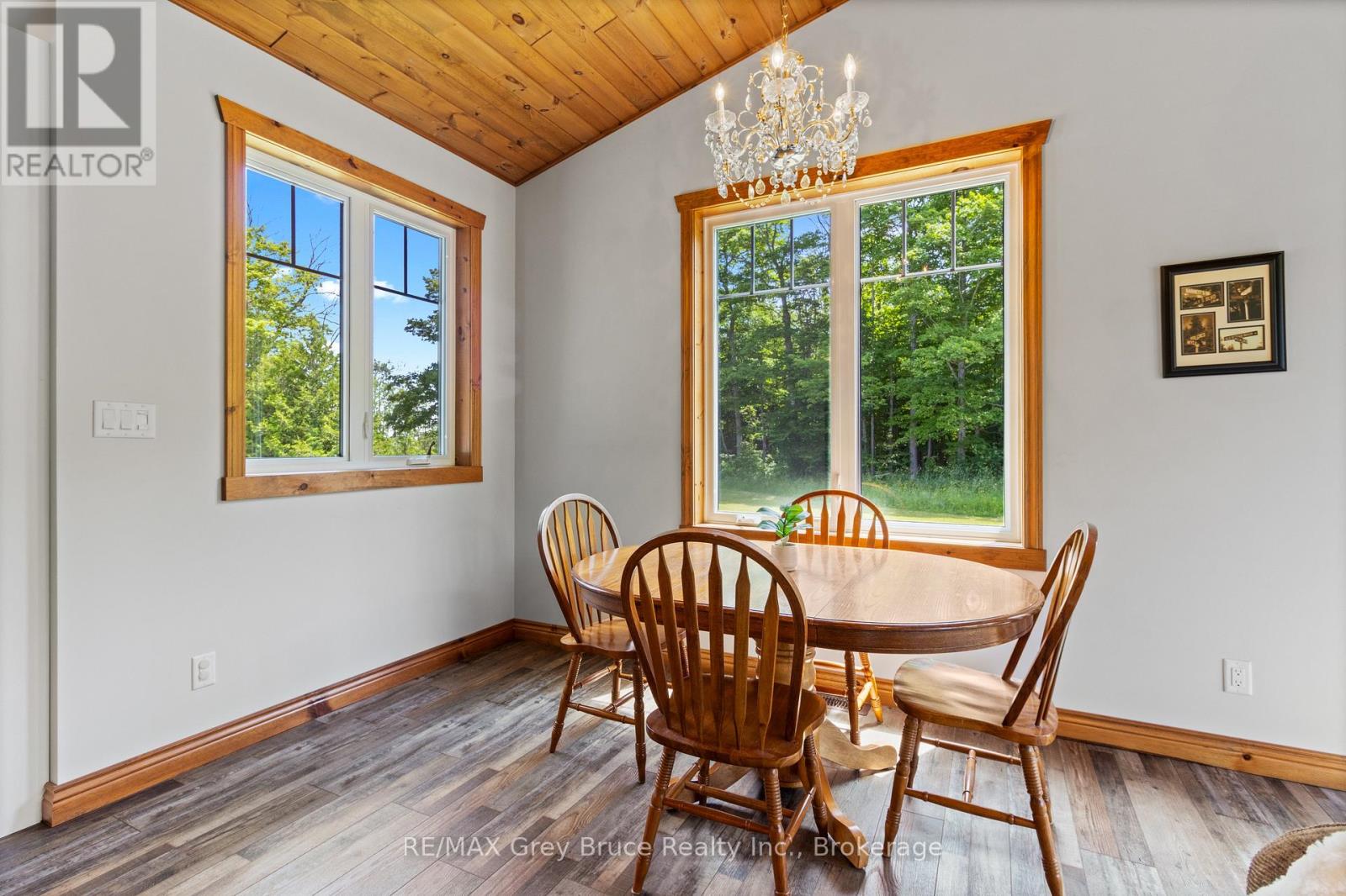 1379 West Road, Northern Bruce Peninsula, Ontario  N0H 1W0 - Photo 17 - X12278114