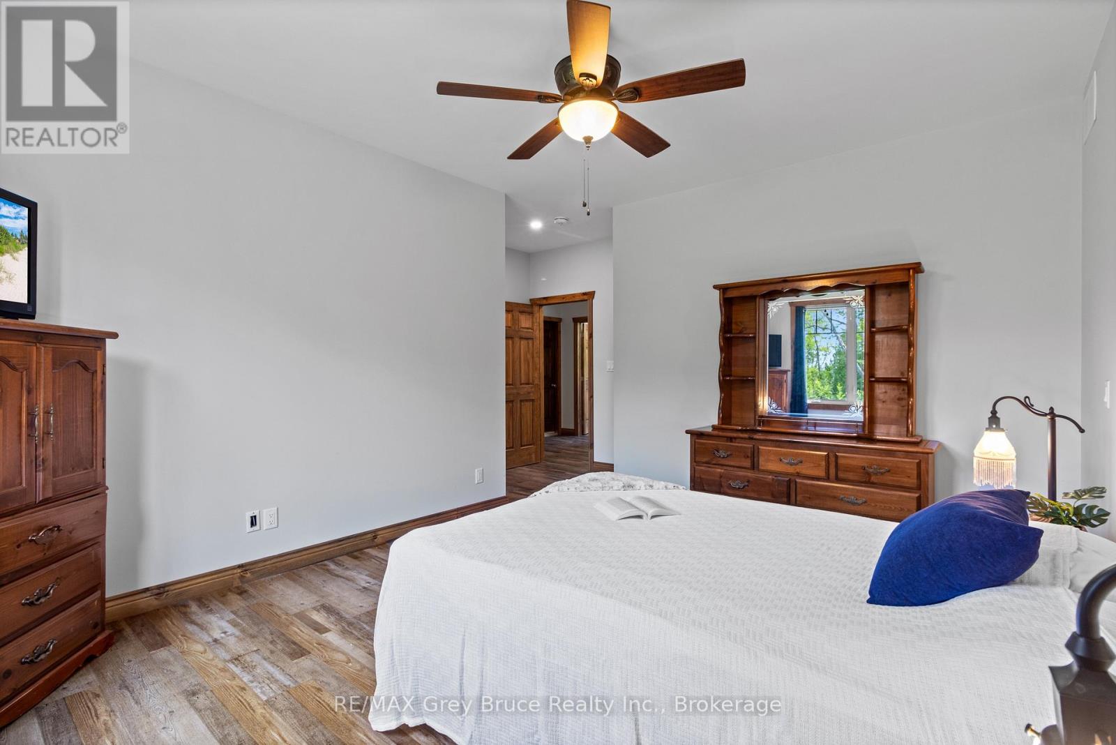 1379 West Road, Northern Bruce Peninsula, Ontario  N0H 1W0 - Photo 22 - X12278114