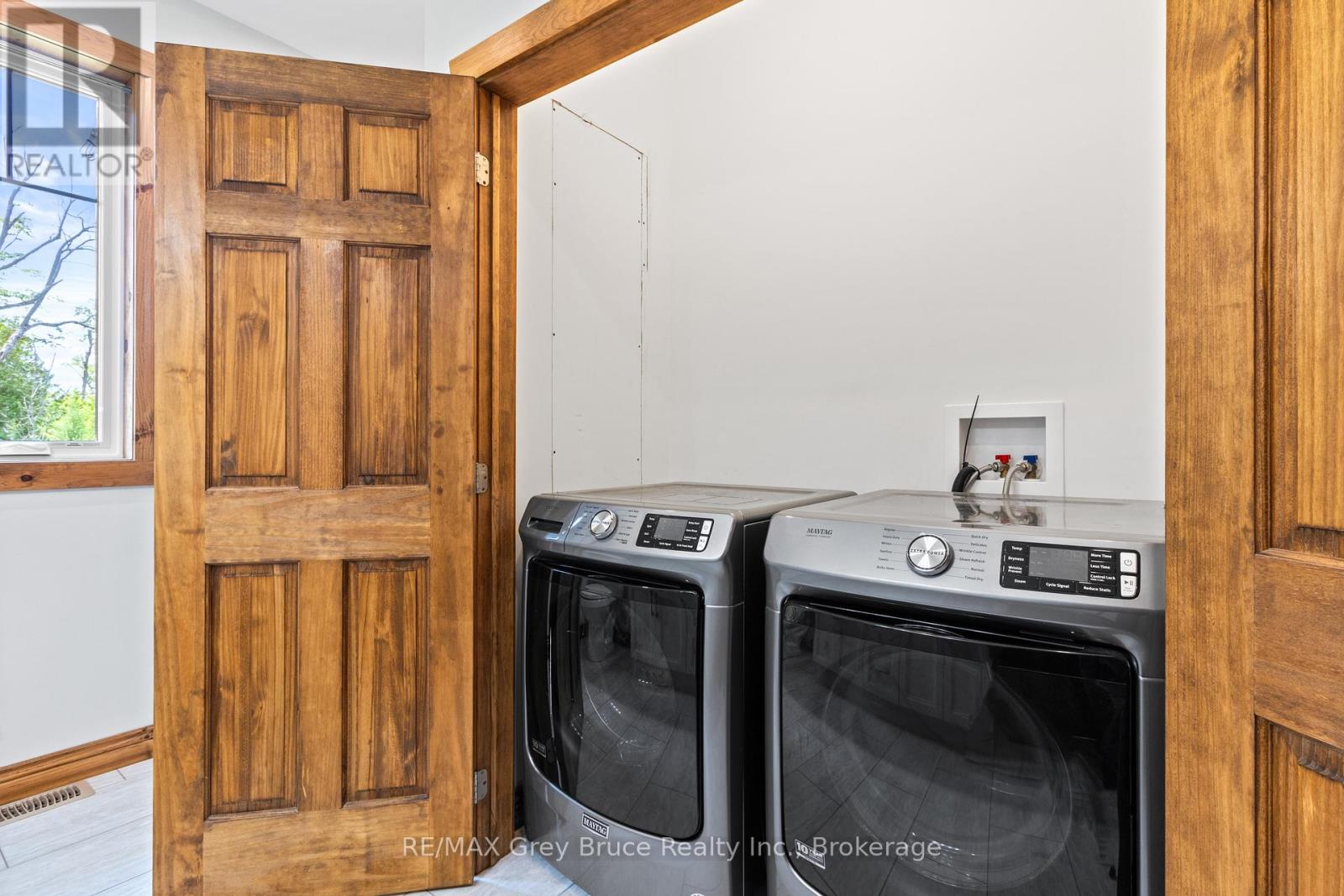 1379 West Road, Northern Bruce Peninsula, Ontario  N0H 1W0 - Photo 24 - X12278114