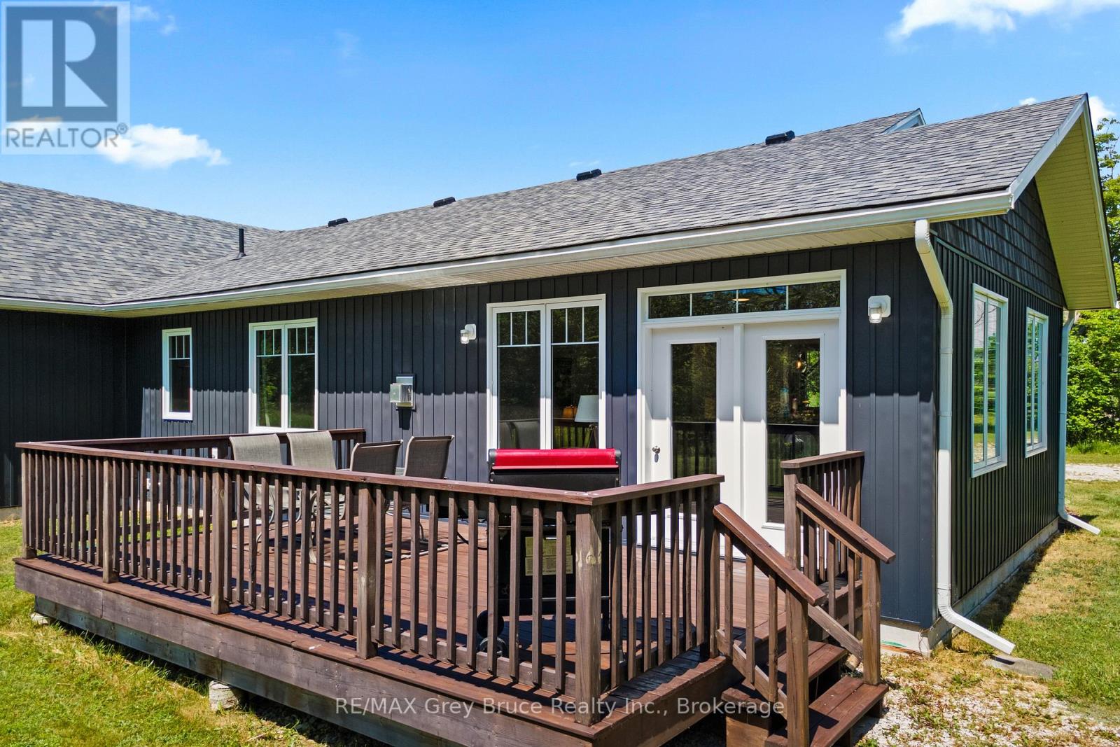 1379 West Road, Northern Bruce Peninsula, Ontario  N0H 1W0 - Photo 38 - X12278114