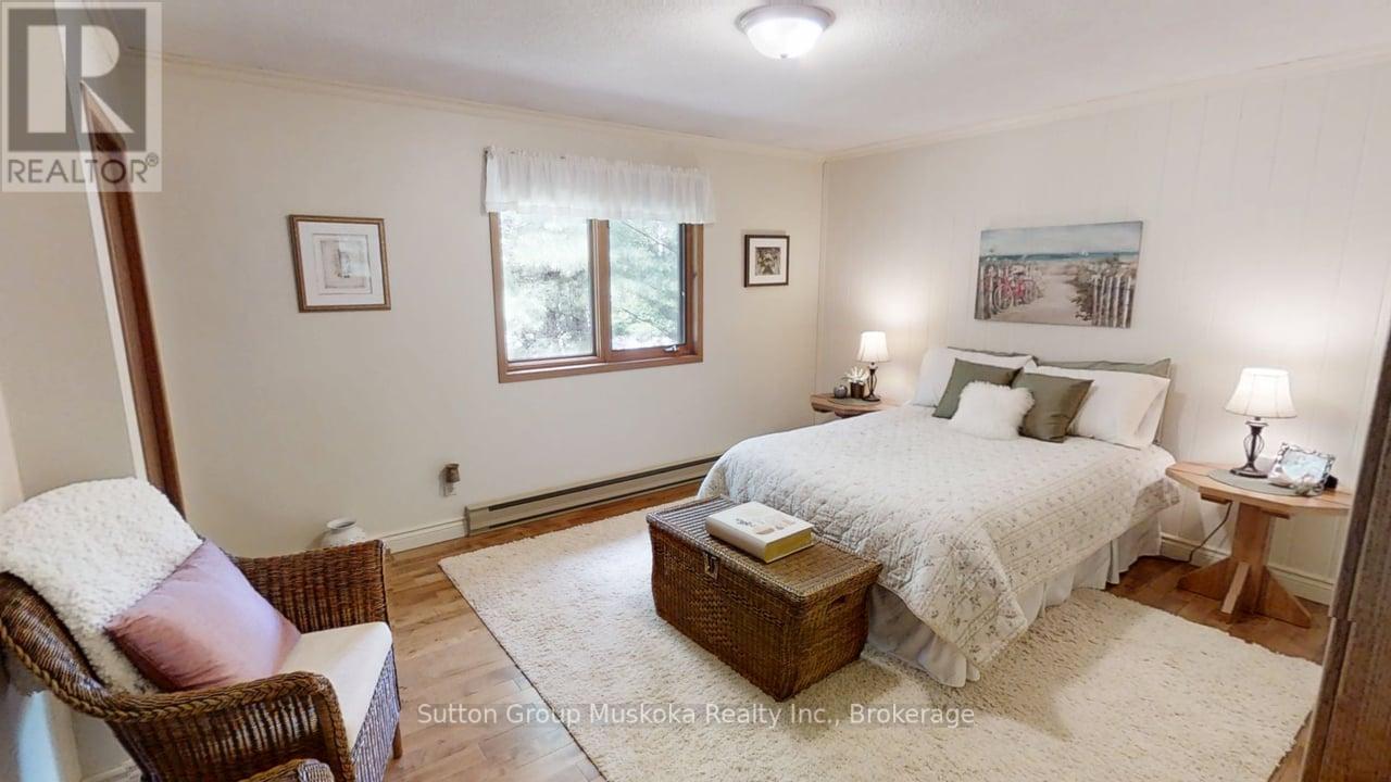 1004 East Cooper Lake Road, Lake Of Bays, Ontario  P0A 1H0 - Photo 14 - X12278215