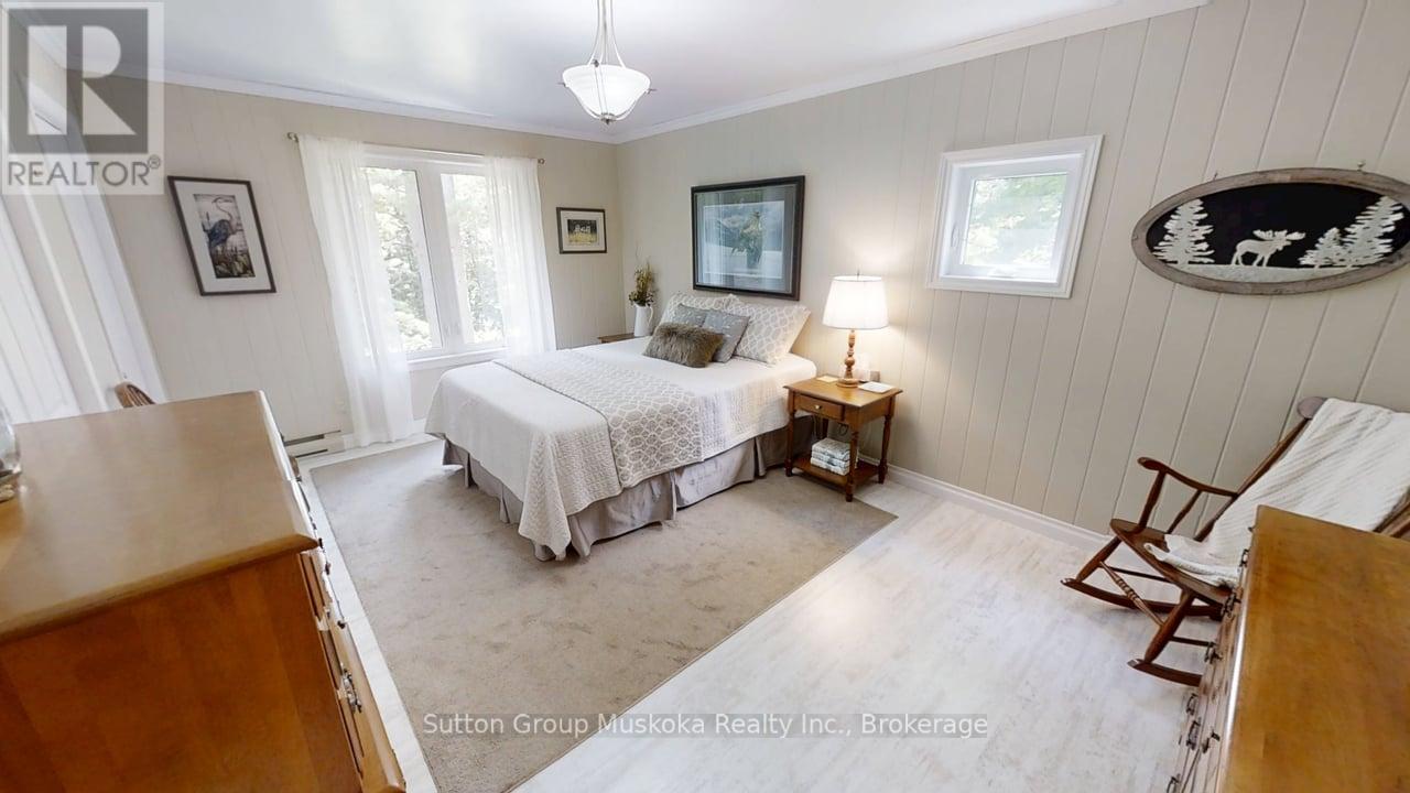 1004 East Cooper Lake Road, Lake Of Bays, Ontario  P0A 1H0 - Photo 16 - X12278215