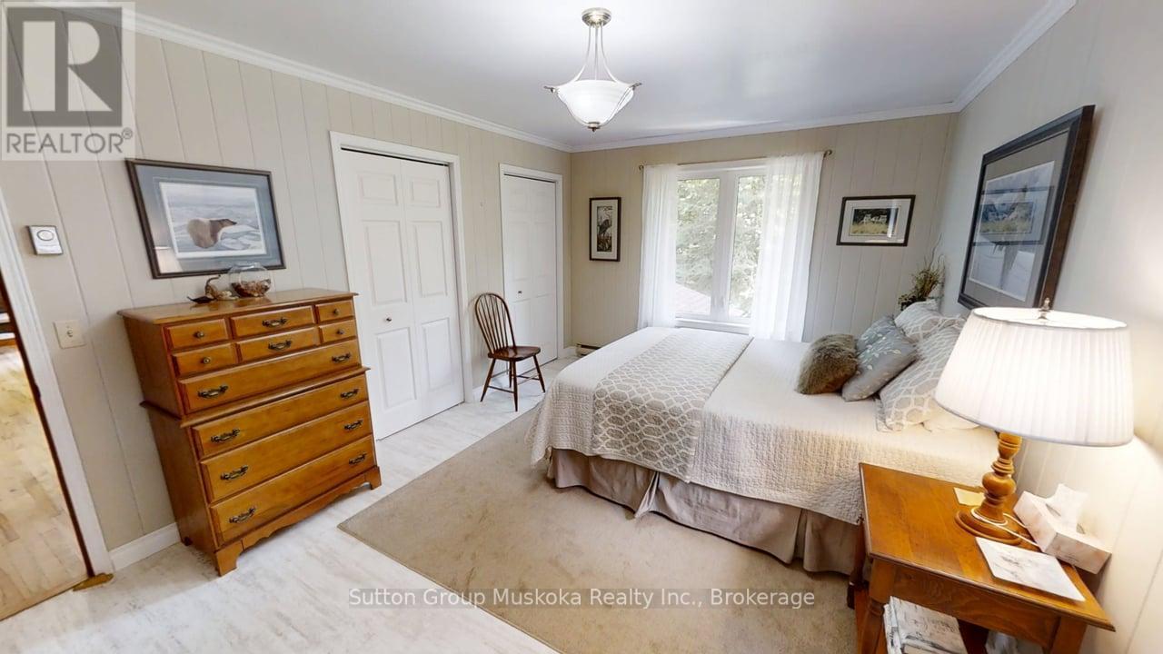 1004 East Cooper Lake Road, Lake Of Bays, Ontario  P0A 1H0 - Photo 17 - X12278215
