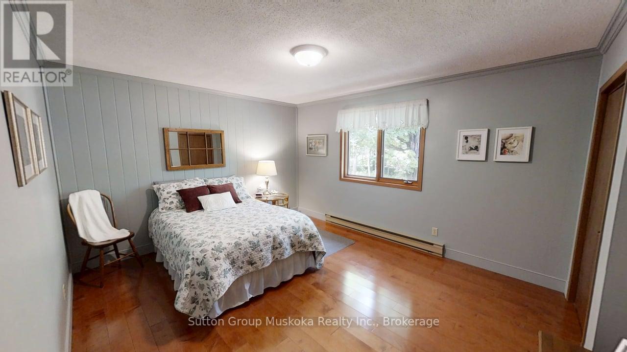 1004 East Cooper Lake Road, Lake Of Bays, Ontario  P0A 1H0 - Photo 20 - X12278215