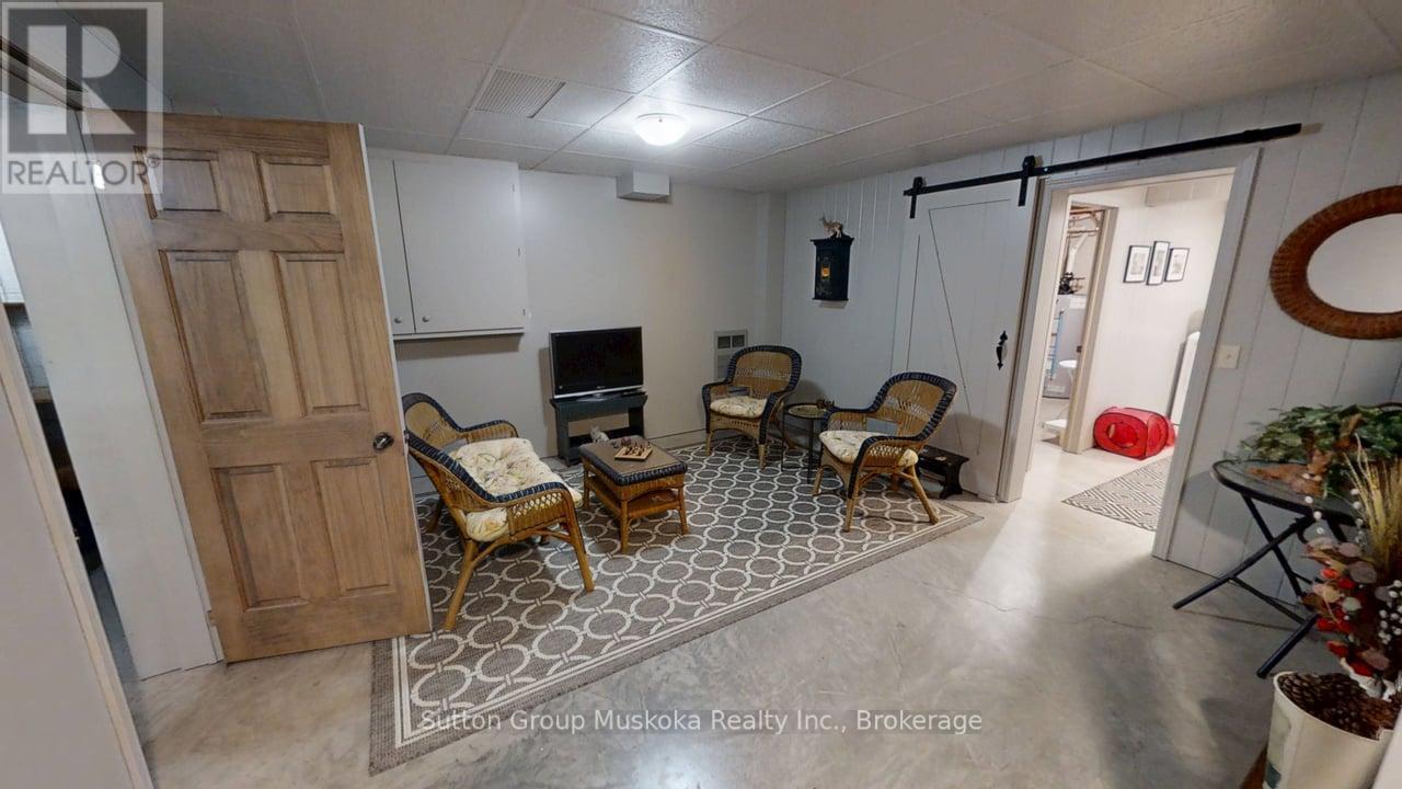 1004 East Cooper Lake Road, Lake Of Bays, Ontario  P0A 1H0 - Photo 23 - X12278215