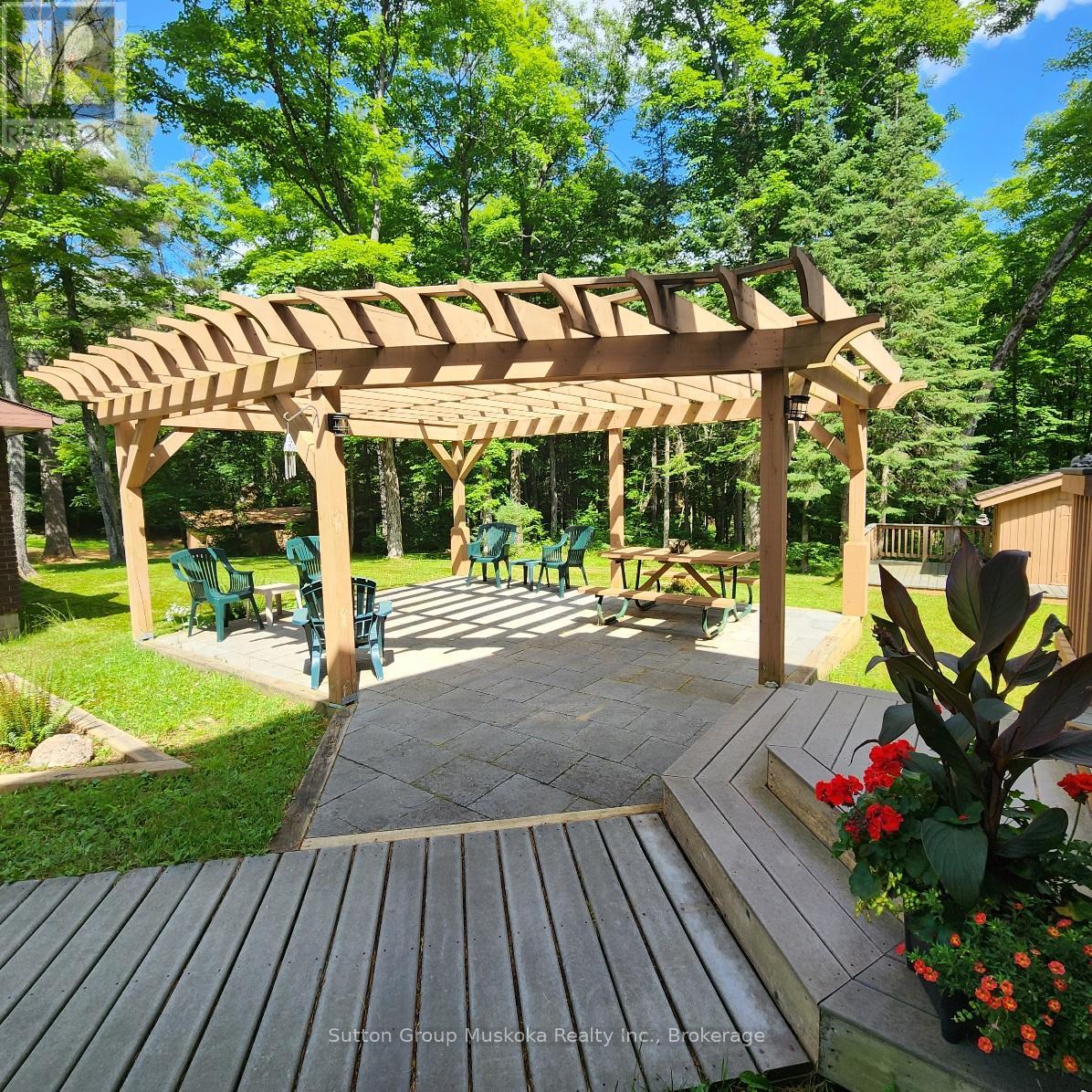 1004 East Cooper Lake Road, Lake Of Bays, Ontario  P0A 1H0 - Photo 25 - X12278215