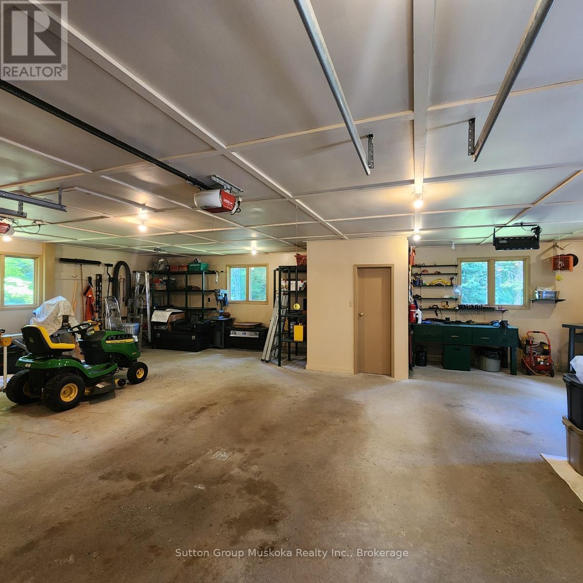 1004 East Cooper Lake Road, Lake Of Bays, Ontario  P0A 1H0 - Photo 29 - X12278215