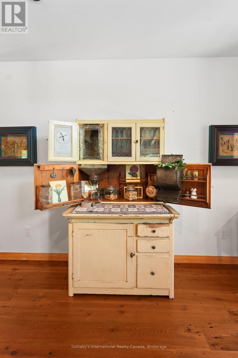 520 Is 80 Go Home Lake, Georgian Bay, Ontario  P0C 1H0 - Photo 10 - X12278248