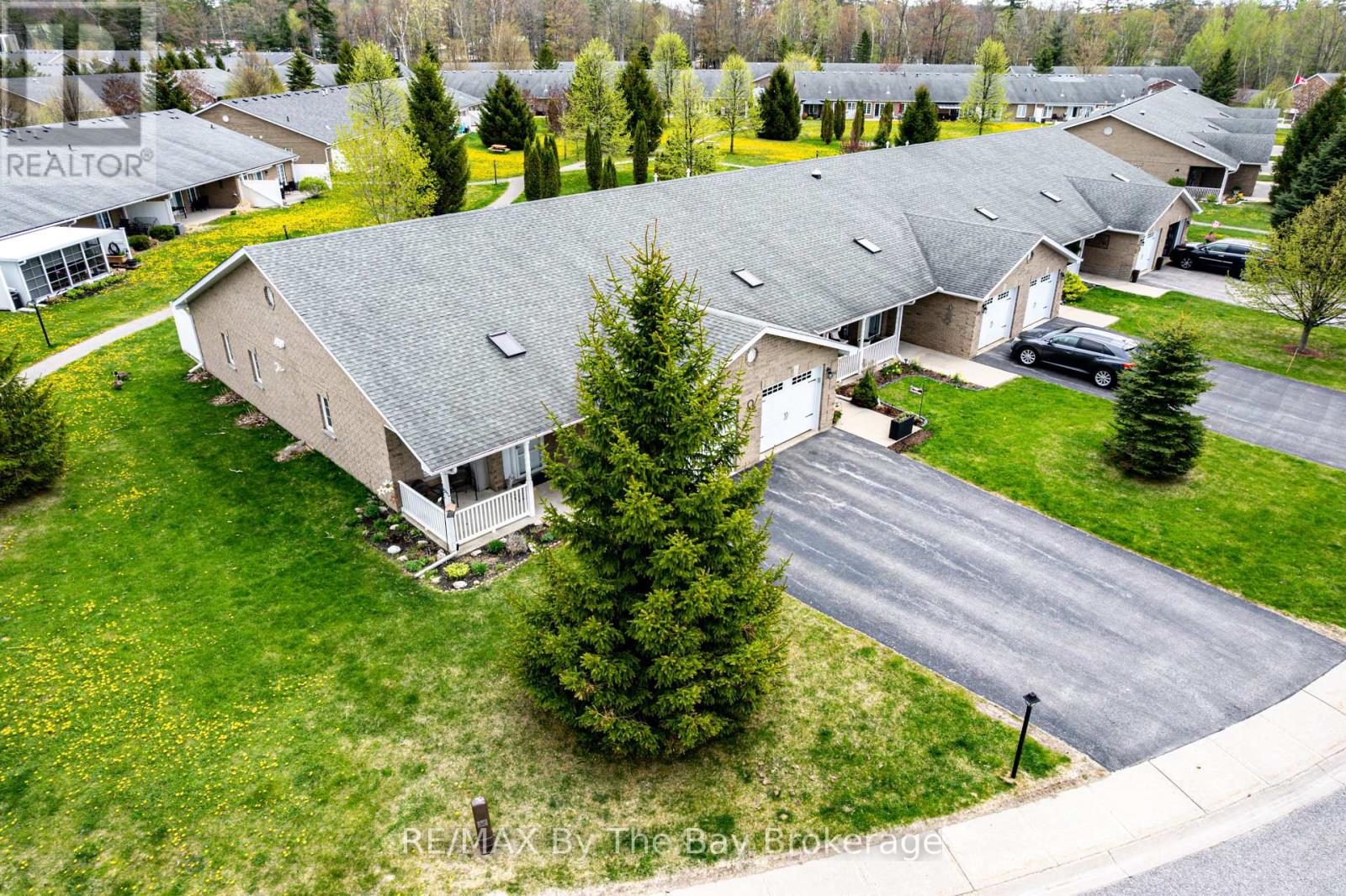 122 Meadow Lane, Wasaga Beach, Ontario  L9Z 0A4 - Photo 35 - S12278538
