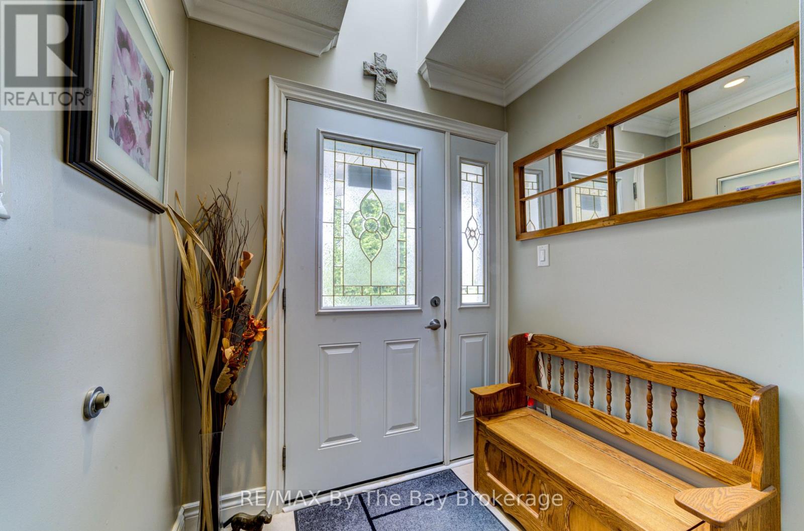 122 Meadow Lane, Wasaga Beach, Ontario  L9Z 0A4 - Photo 5 - S12278538