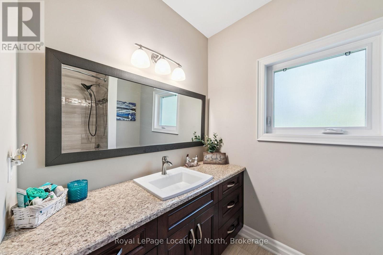 77 Knox Road W, Wasaga Beach, Ontario  L9Z 2A8 - Photo 26 - S12278611