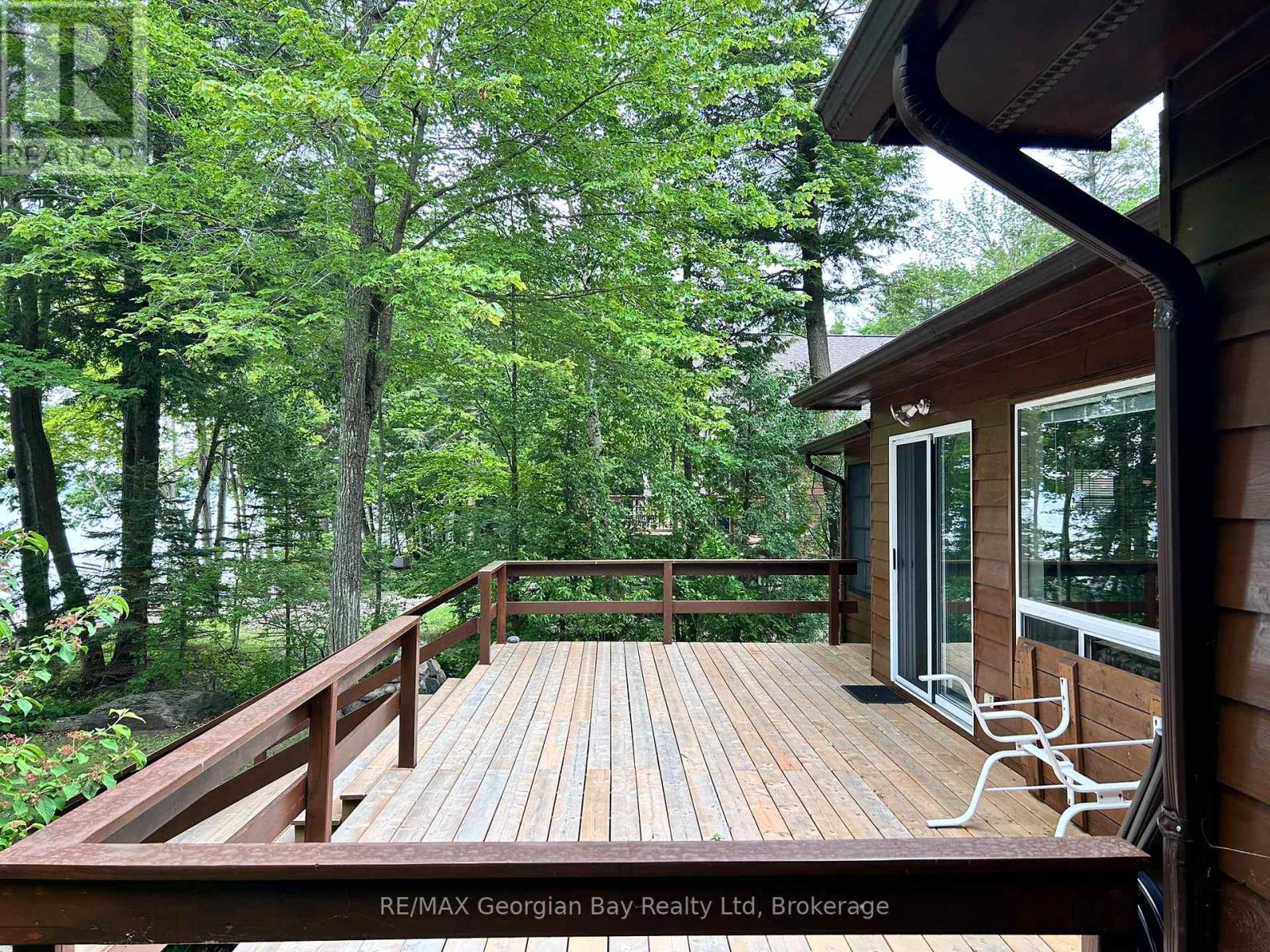 127 Kchi Sin Miikan Road, Christian Island 30, Ontario  L9M 0A9 - Photo 27 - S12278997