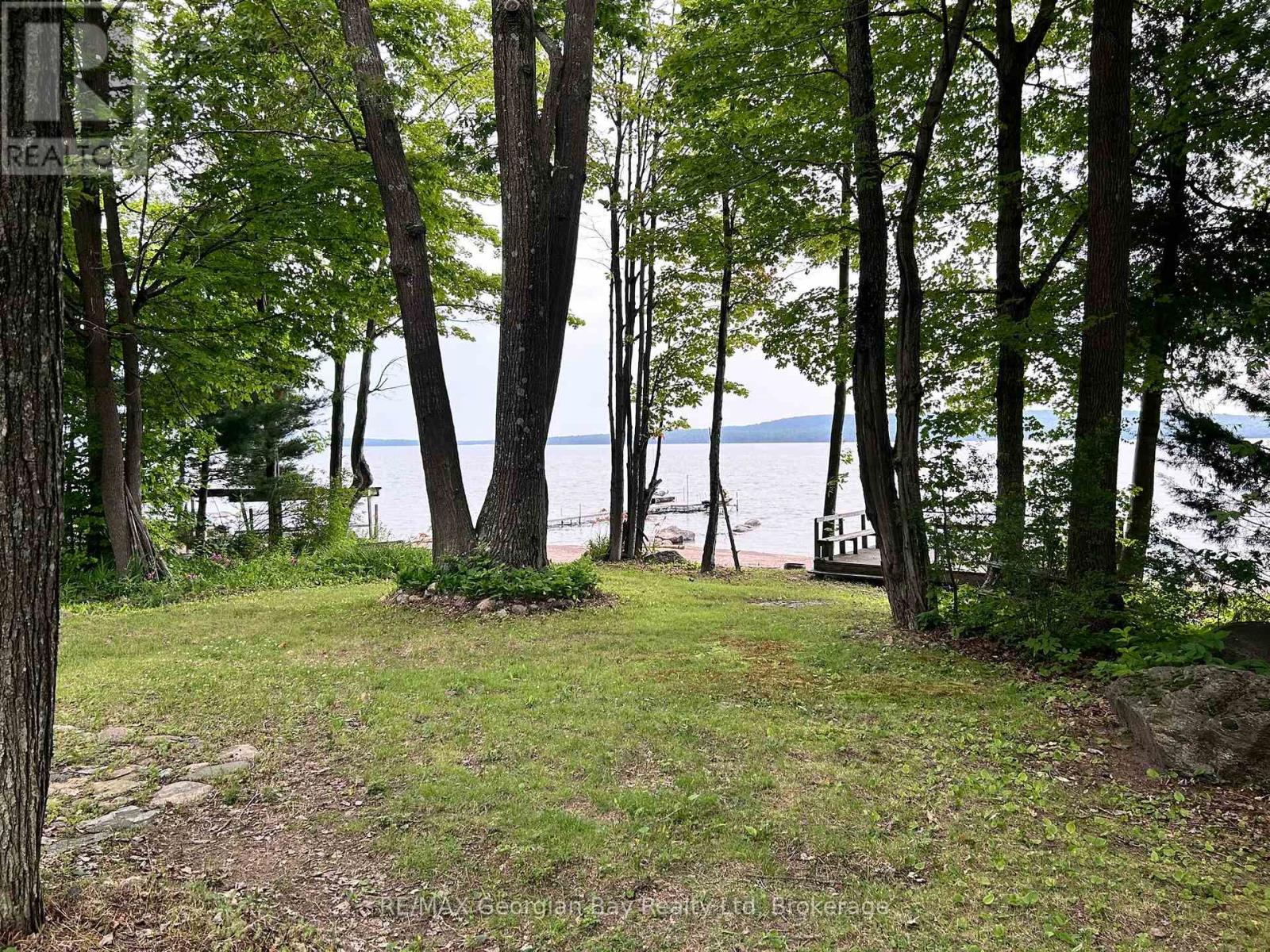 127 Kchi Sin Miikan Road, Christian Island 30, Ontario  L9M 0A9 - Photo 36 - S12278997