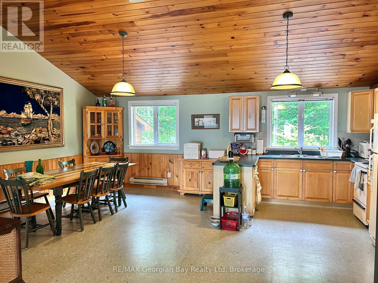 127 Kchi Sin Miikan Road, Christian Island 30, Ontario  L9M 0A9 - Photo 9 - S12278997