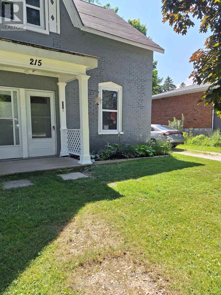 215 Cedar Street, Clearview, Ontario  L0M 1S0 - Photo 21 - S12279083