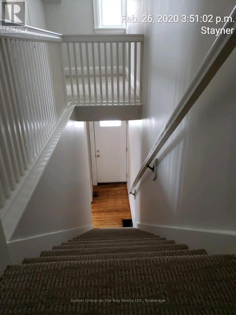 215 Cedar Street, Clearview, Ontario  L0M 1S0 - Photo 26 - S12279083