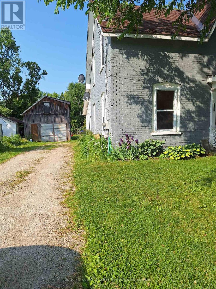 215 Cedar Street, Clearview, Ontario  L0M 1S0 - Photo 6 - S12279083