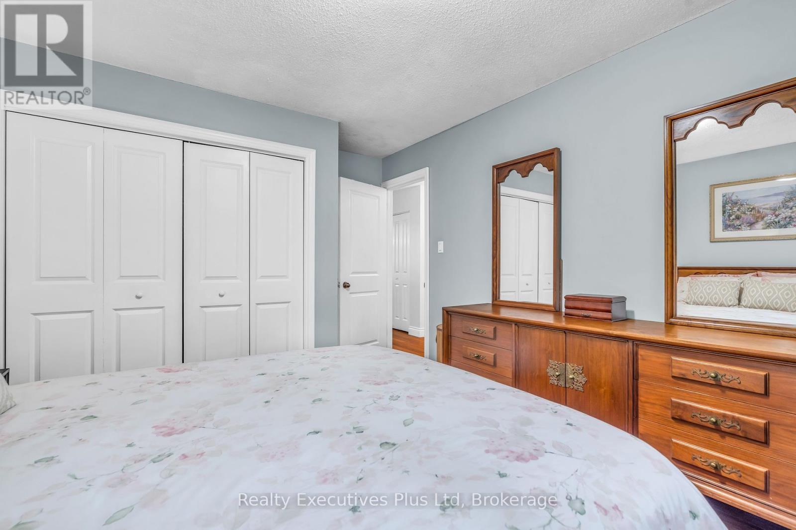 61 Mcilwraith Crescent, Guelph, Ontario  N1E 6J4 - Photo 17 - X12278956