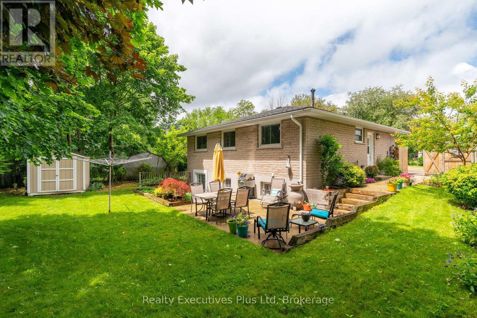 61 Mcilwraith Crescent, Guelph, Ontario  N1E 6J4 - Photo 36 - X12278956