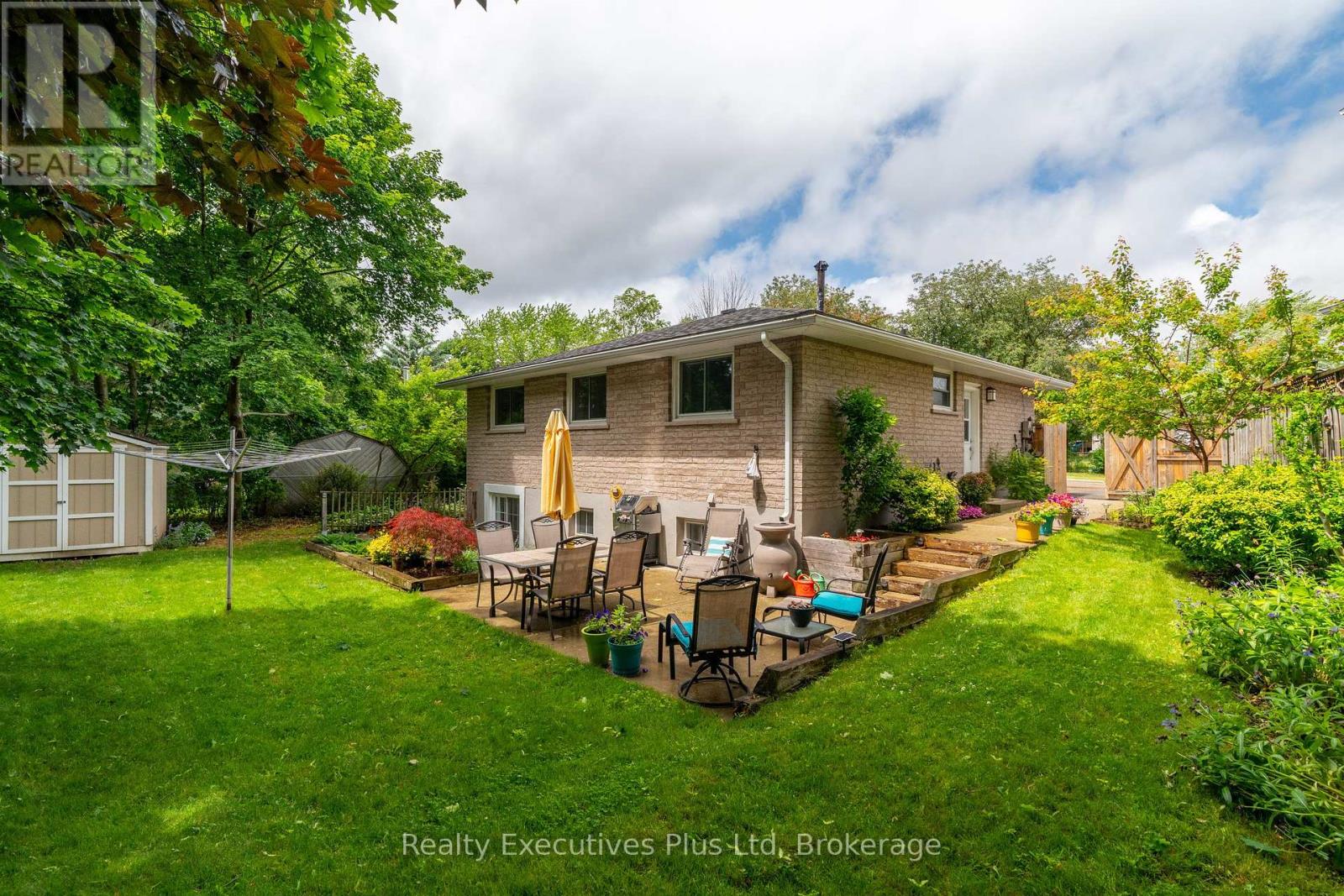 61 Mcilwraith Crescent, Guelph, Ontario  N1E 6J4 - Photo 37 - X12278956