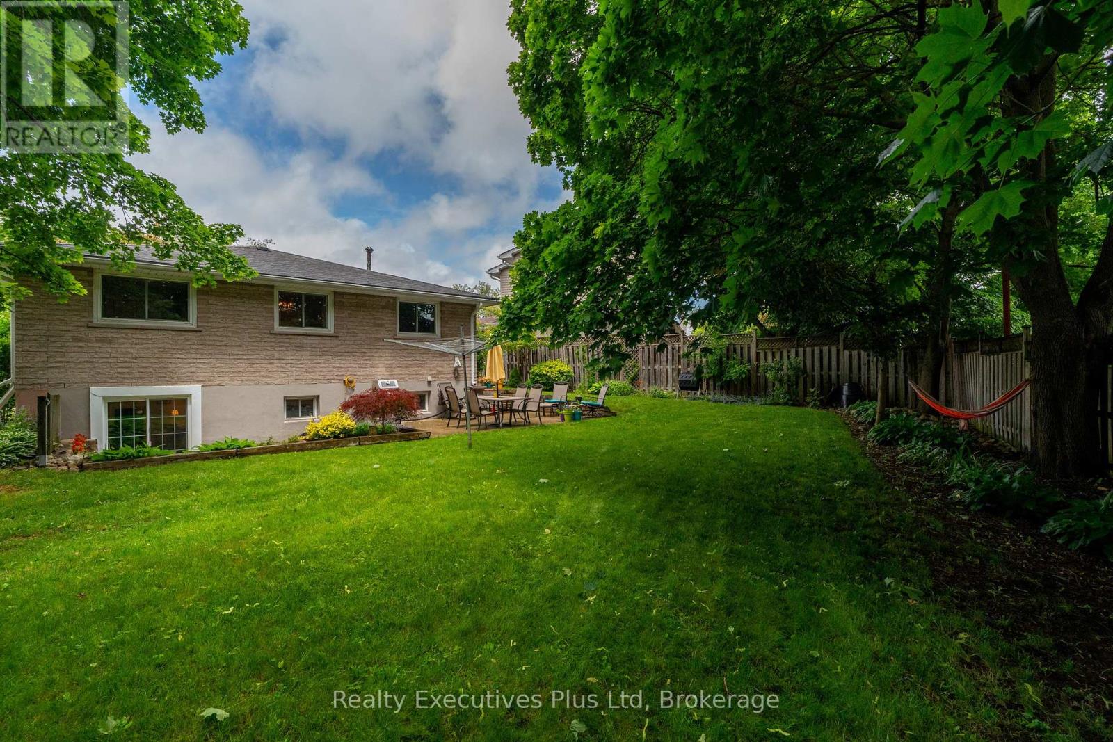 61 Mcilwraith Crescent, Guelph, Ontario  N1E 6J4 - Photo 44 - X12278956